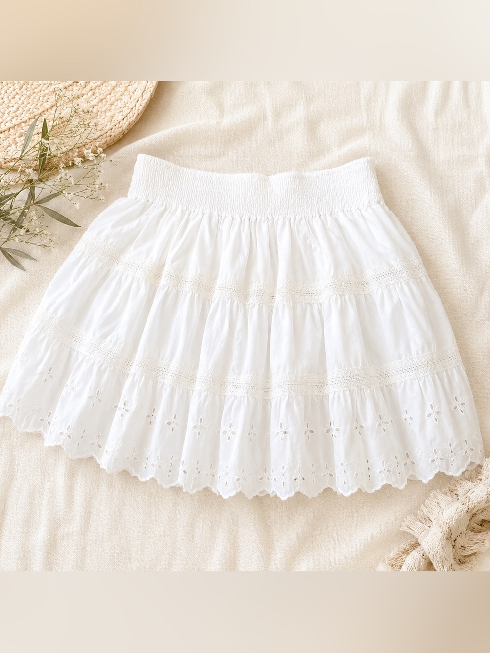 GAP White Eyelet Lace Tiered Mini Skirt Smocked Waist Cotton L NWT